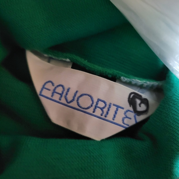 Stylish Women's Turtleneck Bundle - Medium, Red/Pink/Green - Picture 9 of 9